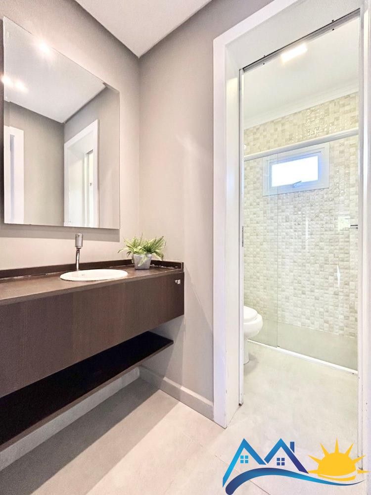 SOBRADO COM PISCINA  VENDA - CANTO GRANDE