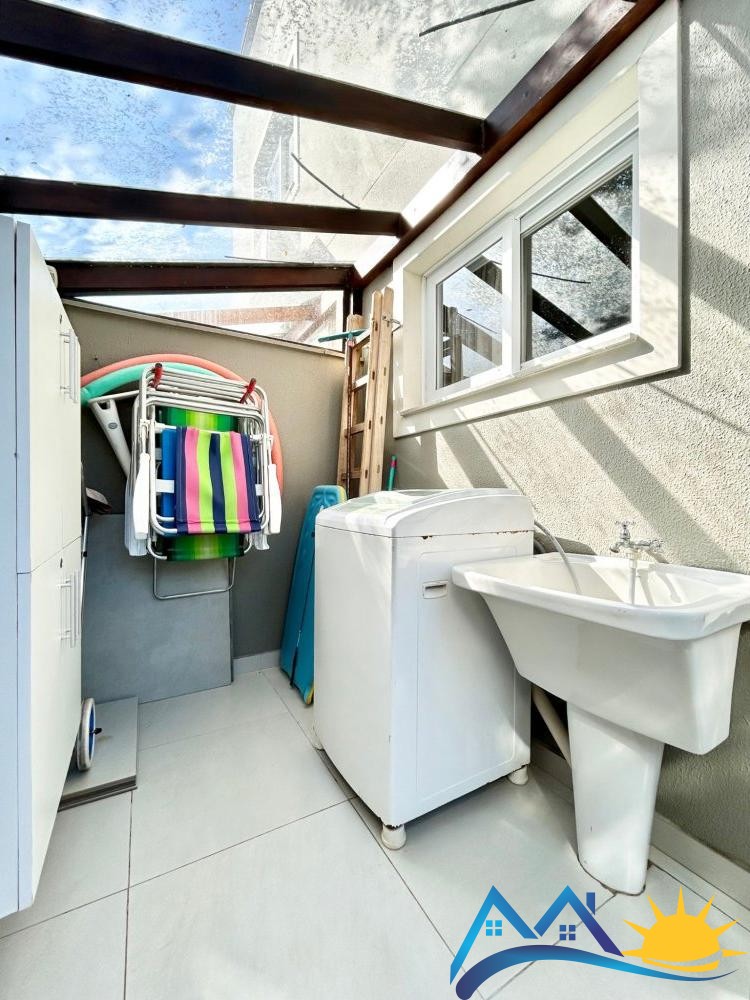 SOBRADO COM PISCINA  VENDA - CANTO GRANDE