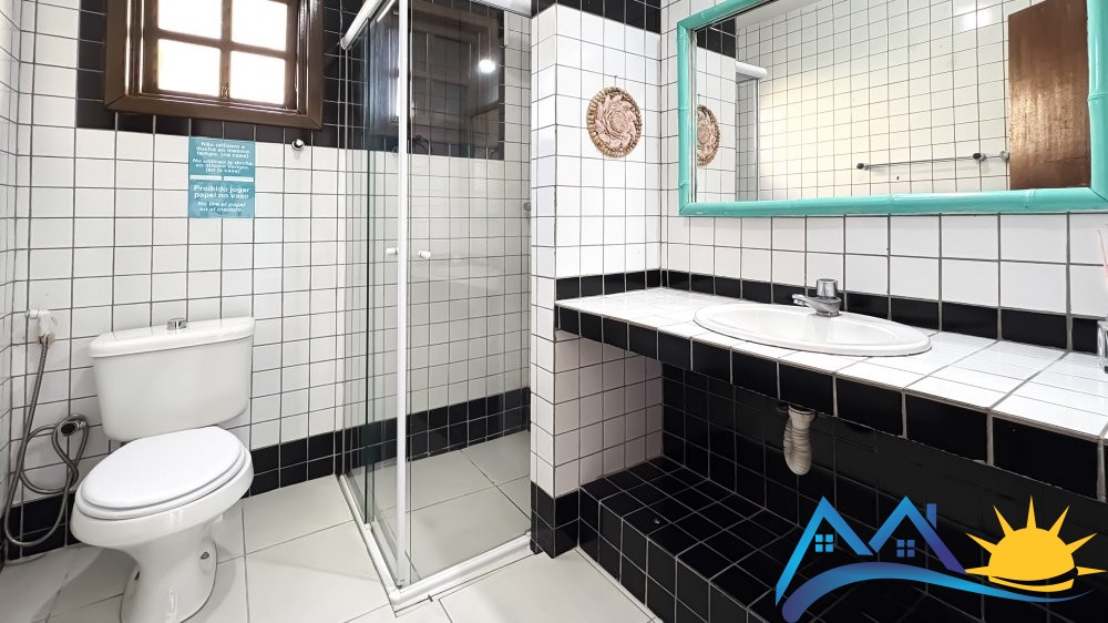 CASA CONTAINNER COM PISCINA PARA FAMLIA GRANDE 