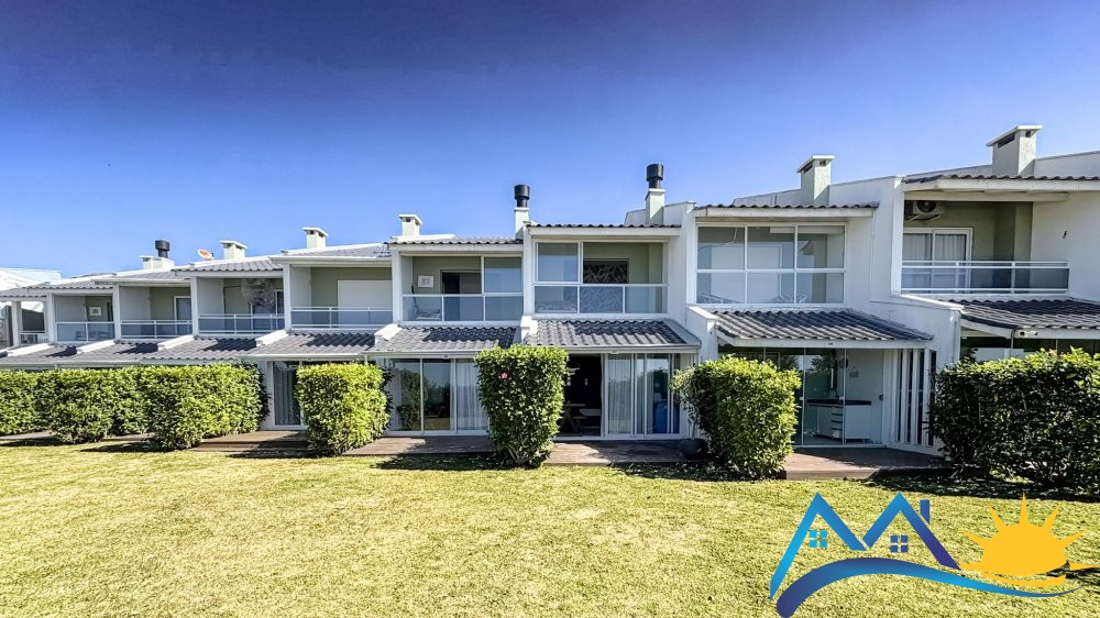Duplex frente mar em Canto Grande