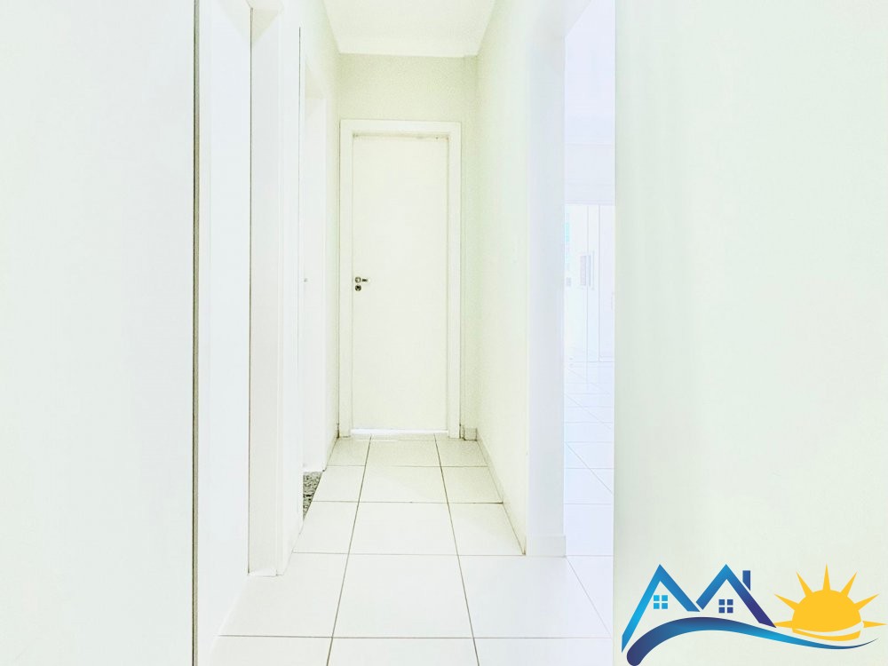 Apartamento a 100 metros da praia de mariscal